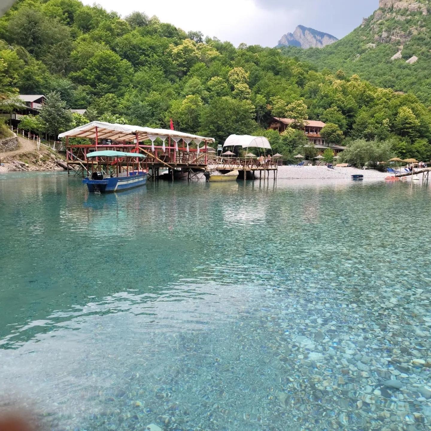 Park Blini Shala River Gasthof